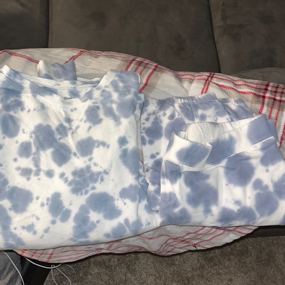 Tie dye Maternity jogger set.